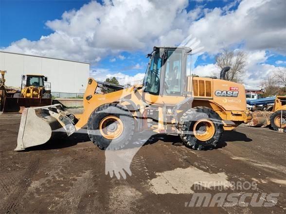 CASE 621F Pale gommate