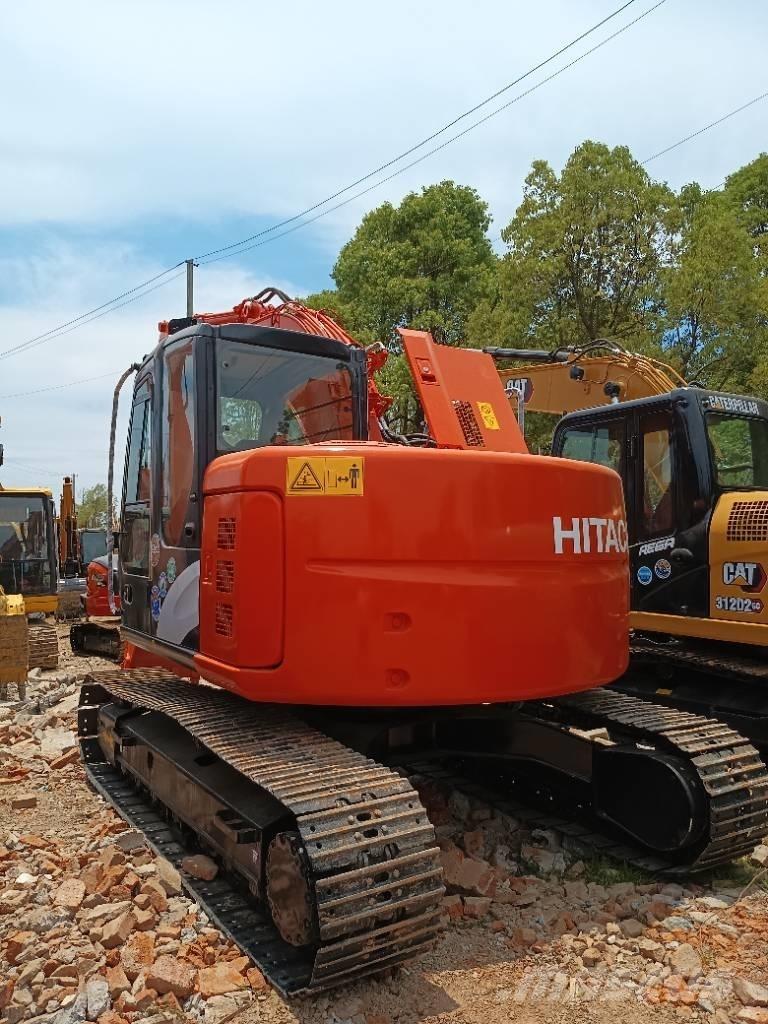Hitachi ZX 135 Escavatori cingolati