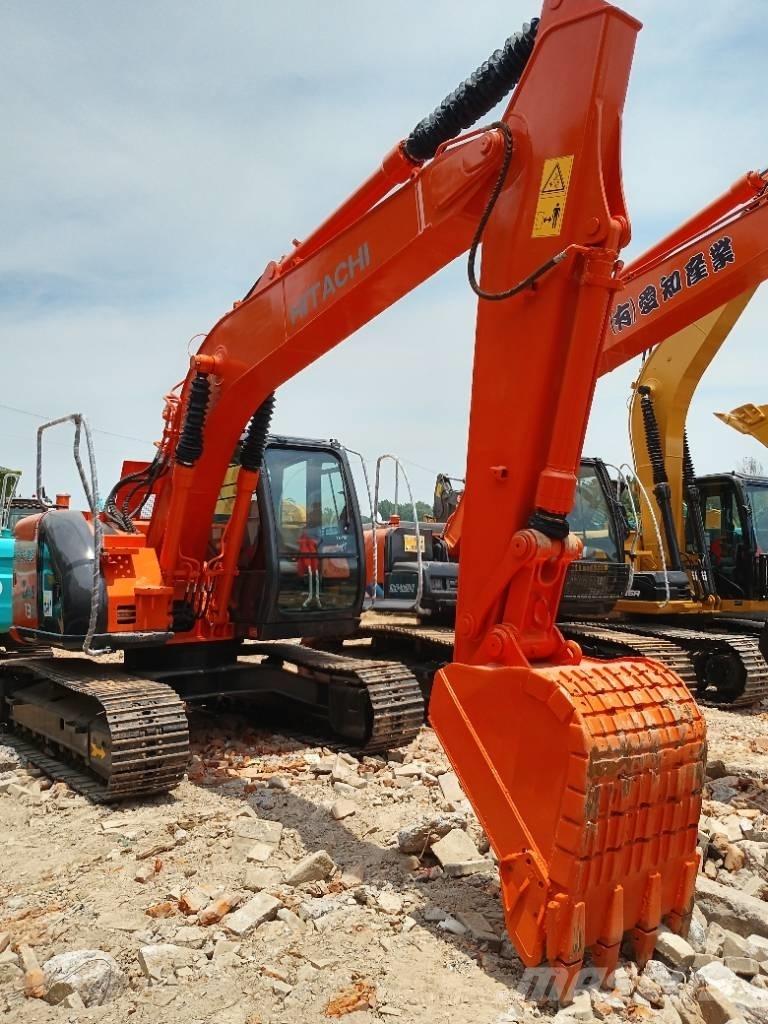 Hitachi ZX 135 Escavatori cingolati