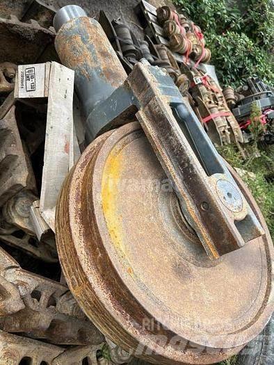 Liebherr R954CHD Pneumatici, ruote e cerchioni