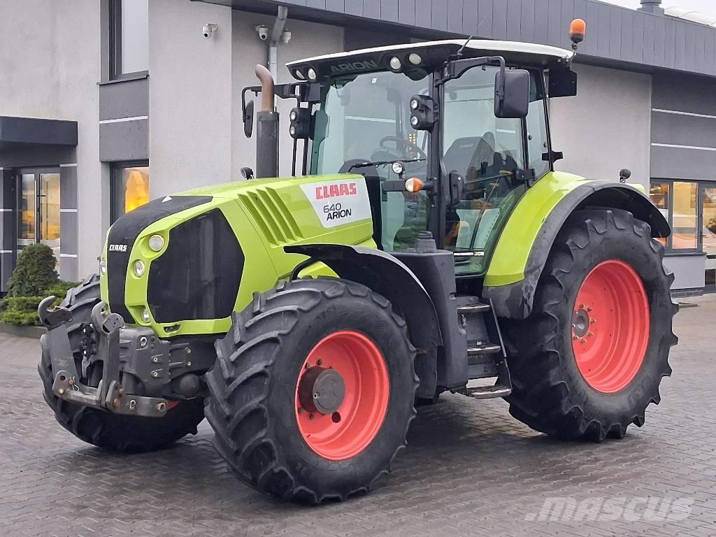 CLAAS Arion 640 Trattori