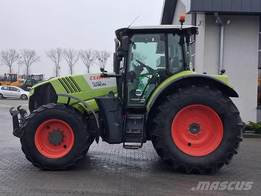 CLAAS Arion 640 Trattori