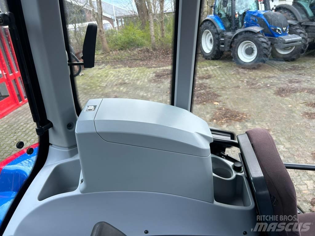 Valtra T 214 Versu Trattori