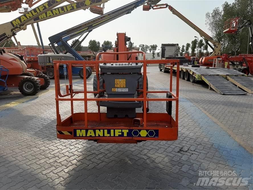 JLG 800AJ Piattaforme a braccio articolato