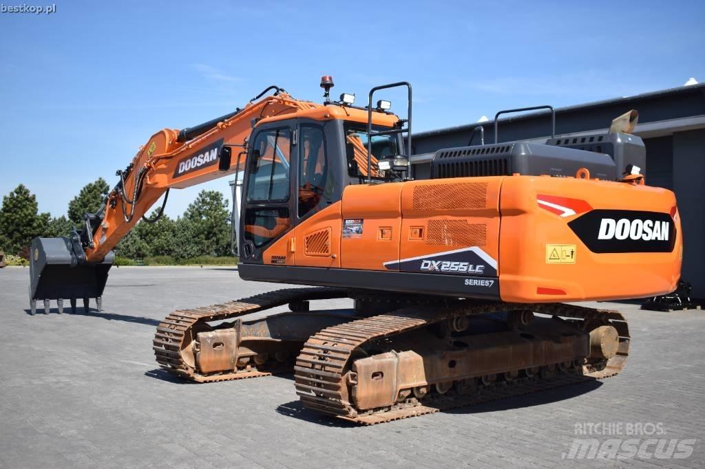 Doosan DX 255 LC-7 Escavatori cingolati