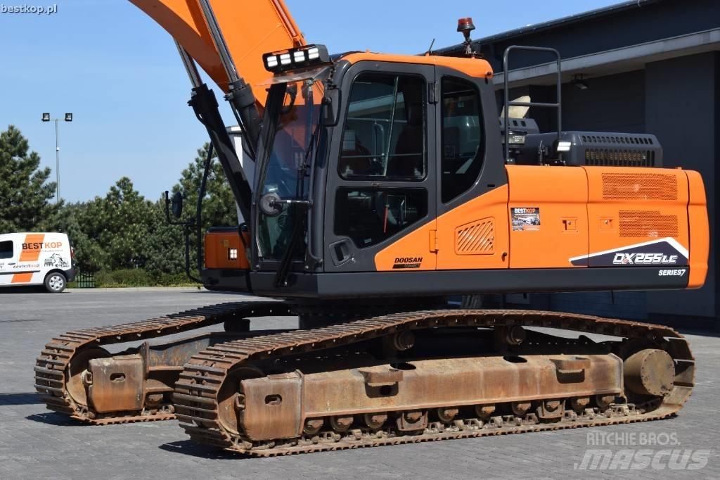 Doosan DX 255 LC-7 Escavatori cingolati