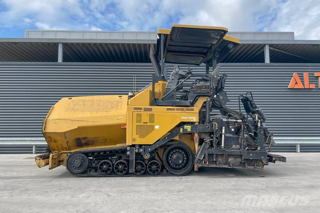 CAT AP555F Finitrici