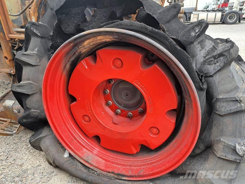 Fendt 724 Vario Trattori
