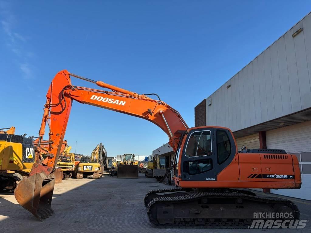 Doosan DX255LC Escavatori cingolati