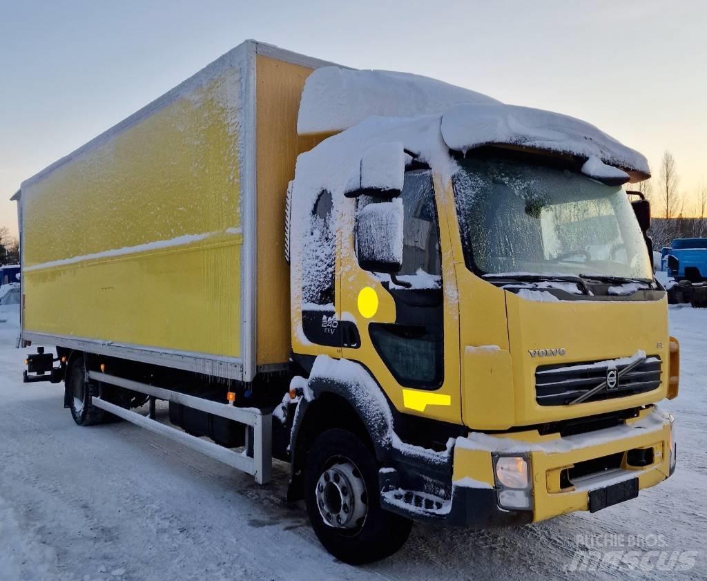 Volvo FL240 skåpbil Camion cassonati