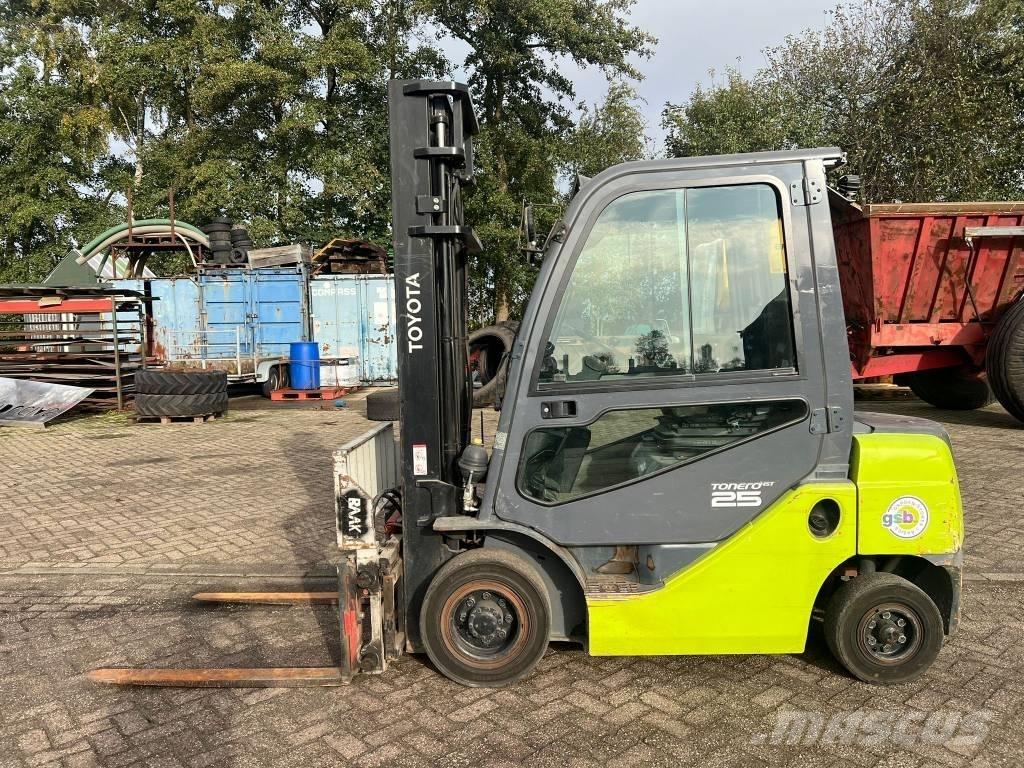 Toyota 06-8FD25F Carrelli elevatori diesel