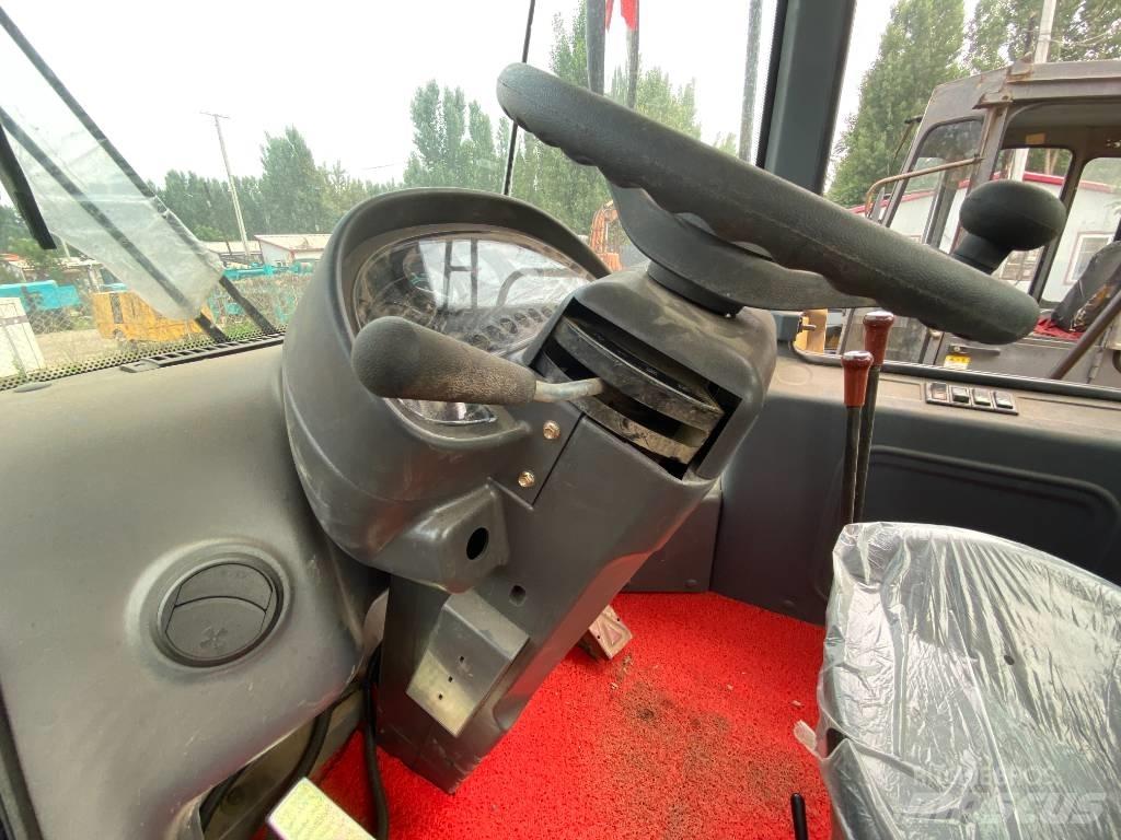 SDLG LG953N Pale gommate