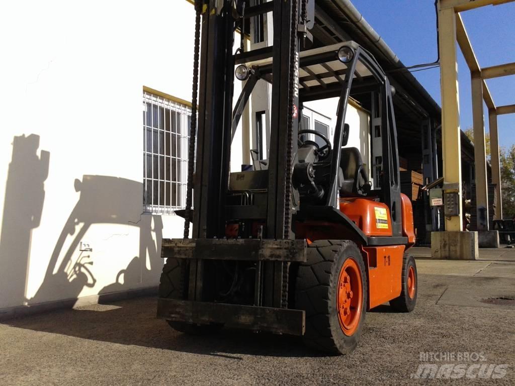 Nissan FGD09A30Q Carrelli elevatori diesel