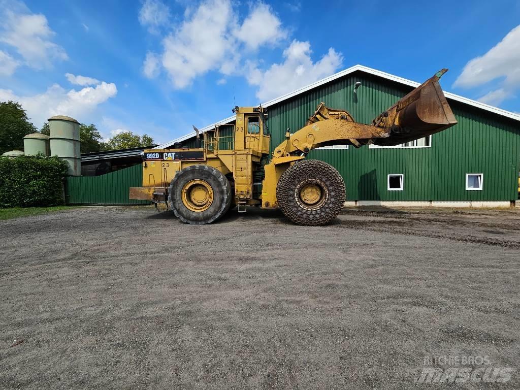 CAT 992 D Pale gommate