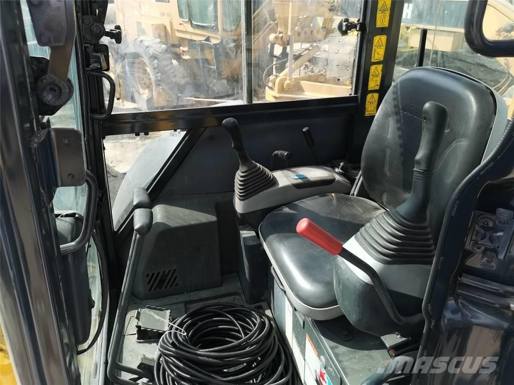 Komatsu PC35 Miniescavatori