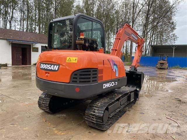 Doosan DH60-7 Miniescavatori