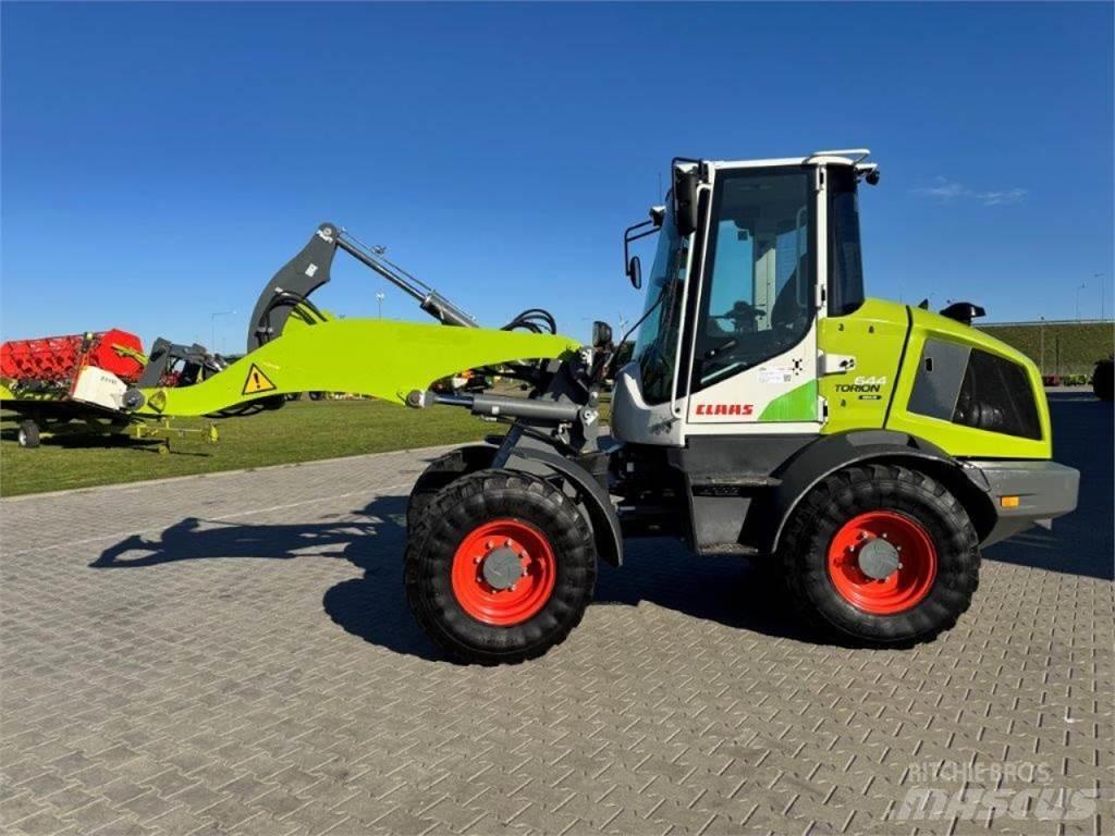 CLAAS Torion 644 Pale gommate