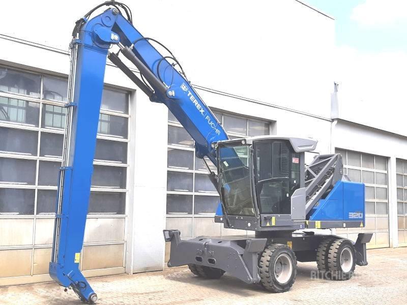 Fuchs MHL 320 F Movimentazione rifiuti