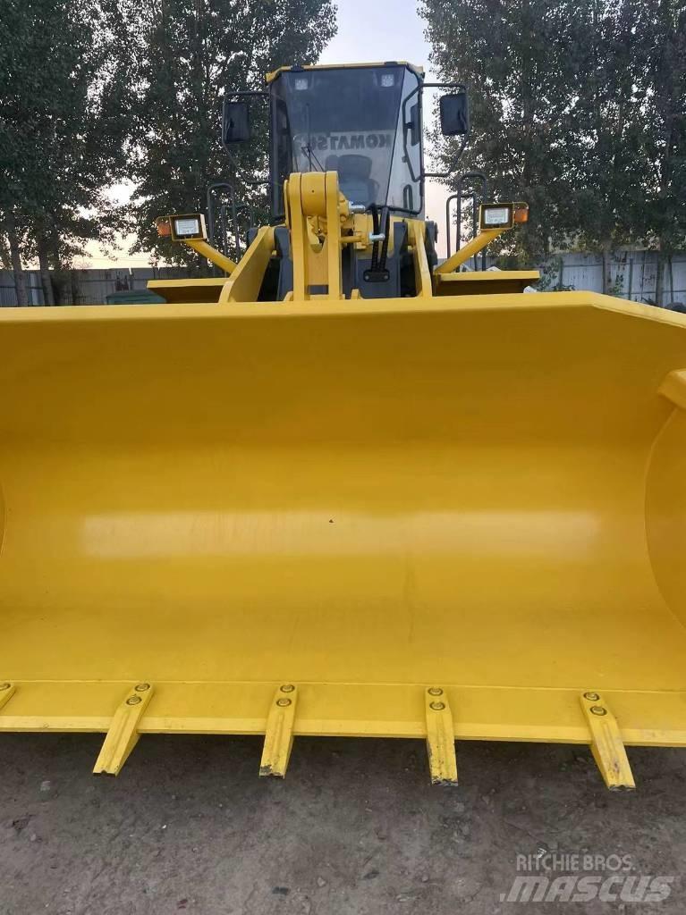 Komatsu WA 380 Pale gommate