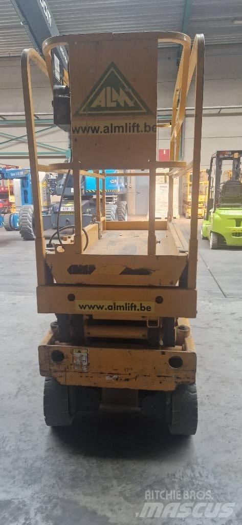 Haulotte Compact 8 Piattaforme a pantografo
