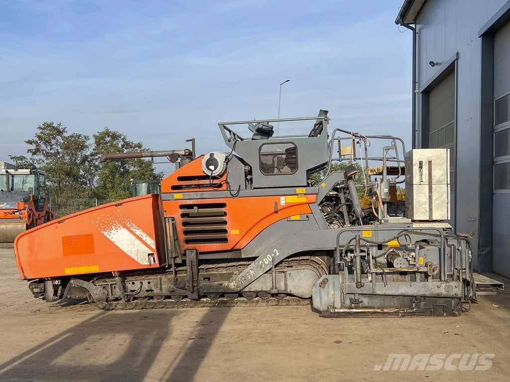 Vögele SUPER 1900-2 Finitrici