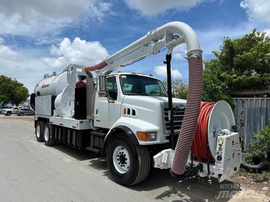 Sterling L 9500 Camion autospurgo