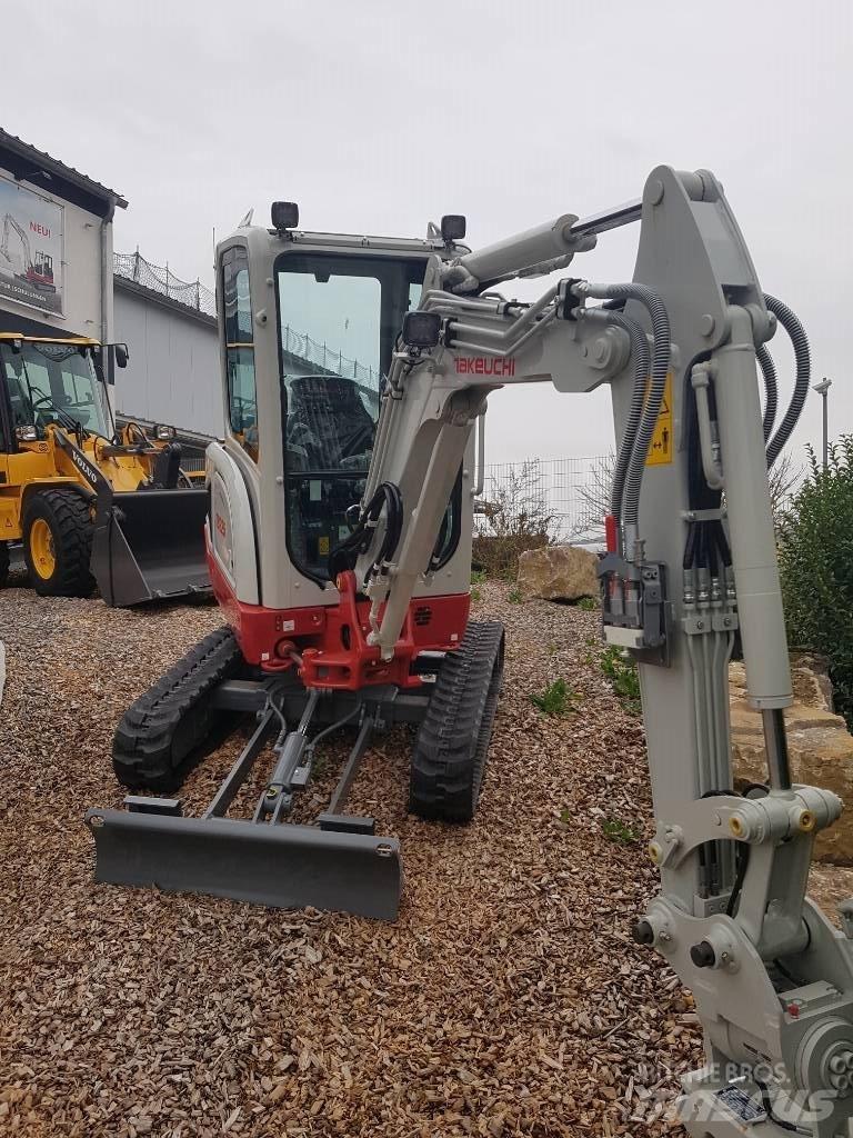 Takeuchi TB225 Miniescavatori