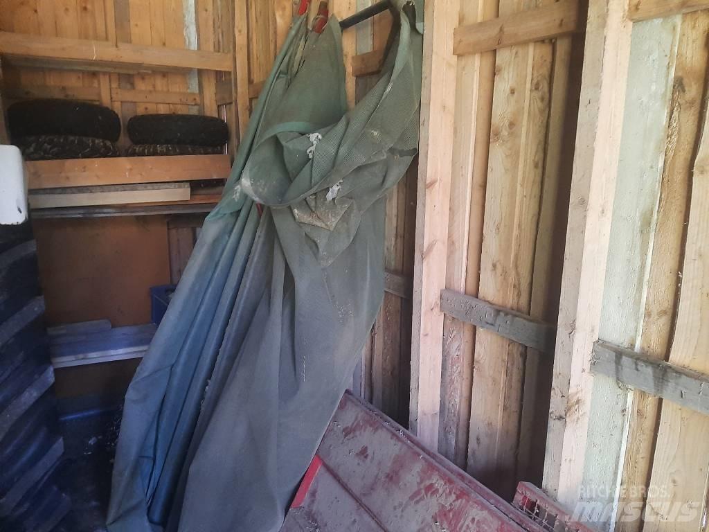 Tuhti Rehulaidat M90 Altri rimorchi