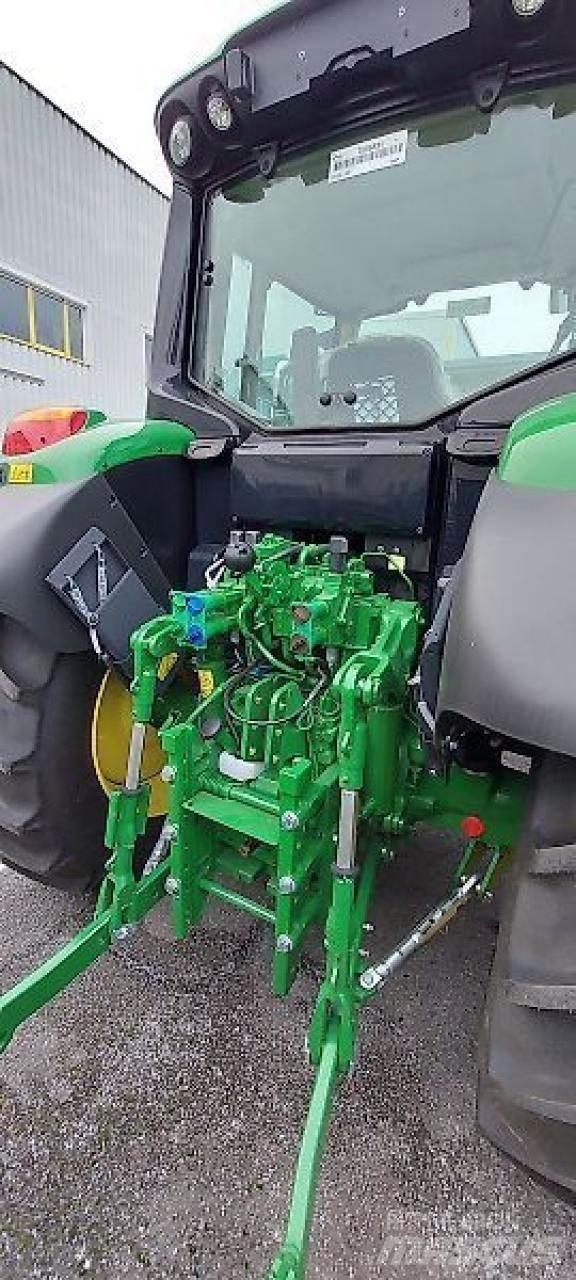 John Deere 6090m Trattori