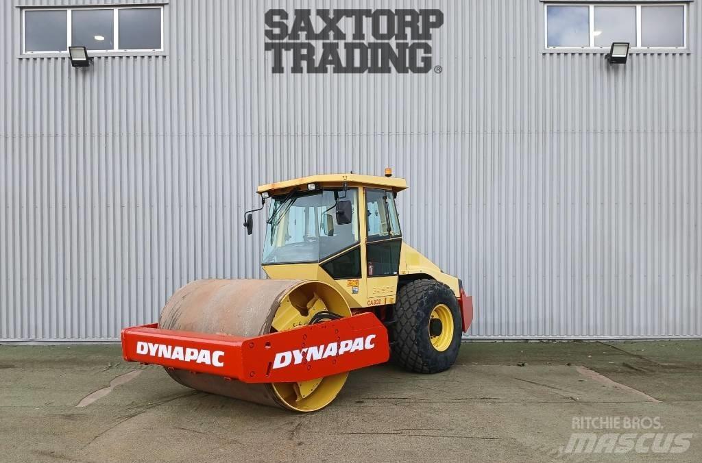 Dynapac CA302 D, Vält Rulli monotamburo