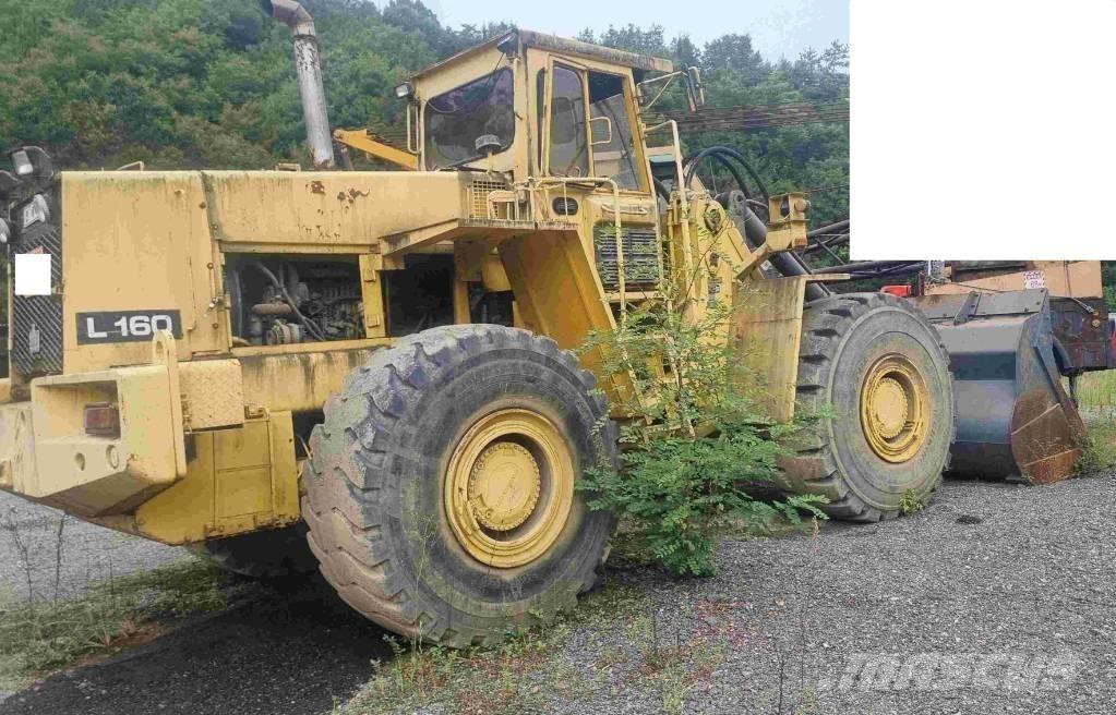 Volvo L 160 Pale gommate