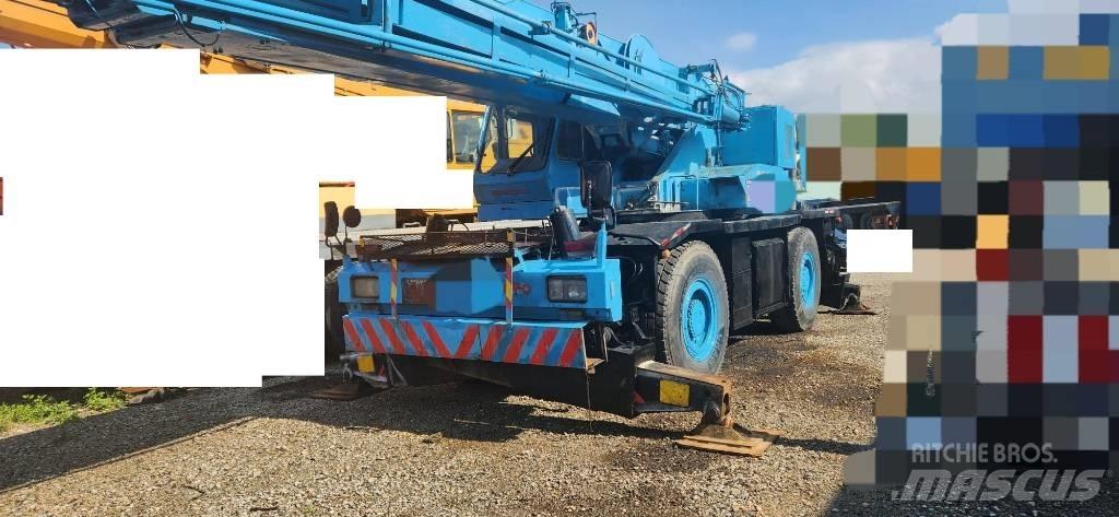 Kato KR 35 H-3 Gru per terreni difficili