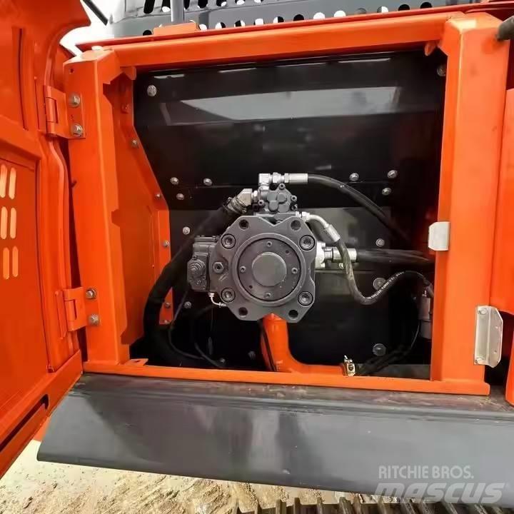 Doosan DX300LC Escavatori cingolati