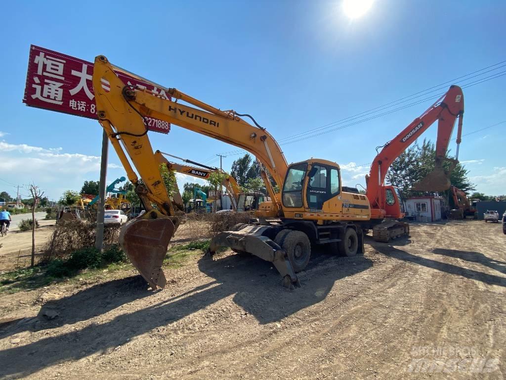 Hyundai 210w Escavatori gommati