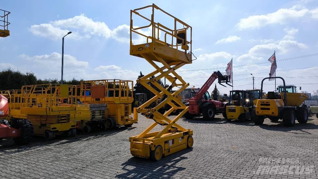 Haulotte Compact 8 Piattaforme a pantografo