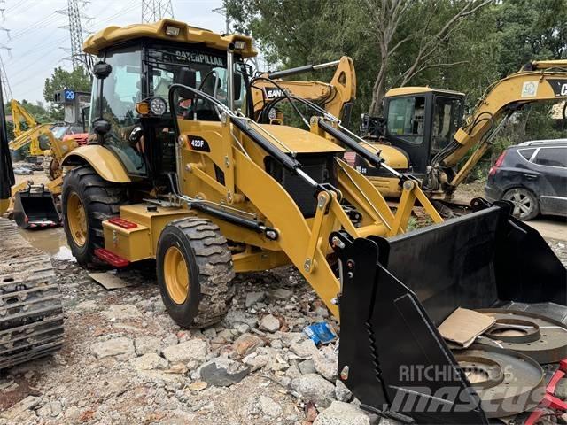 CAT 420 F Terne