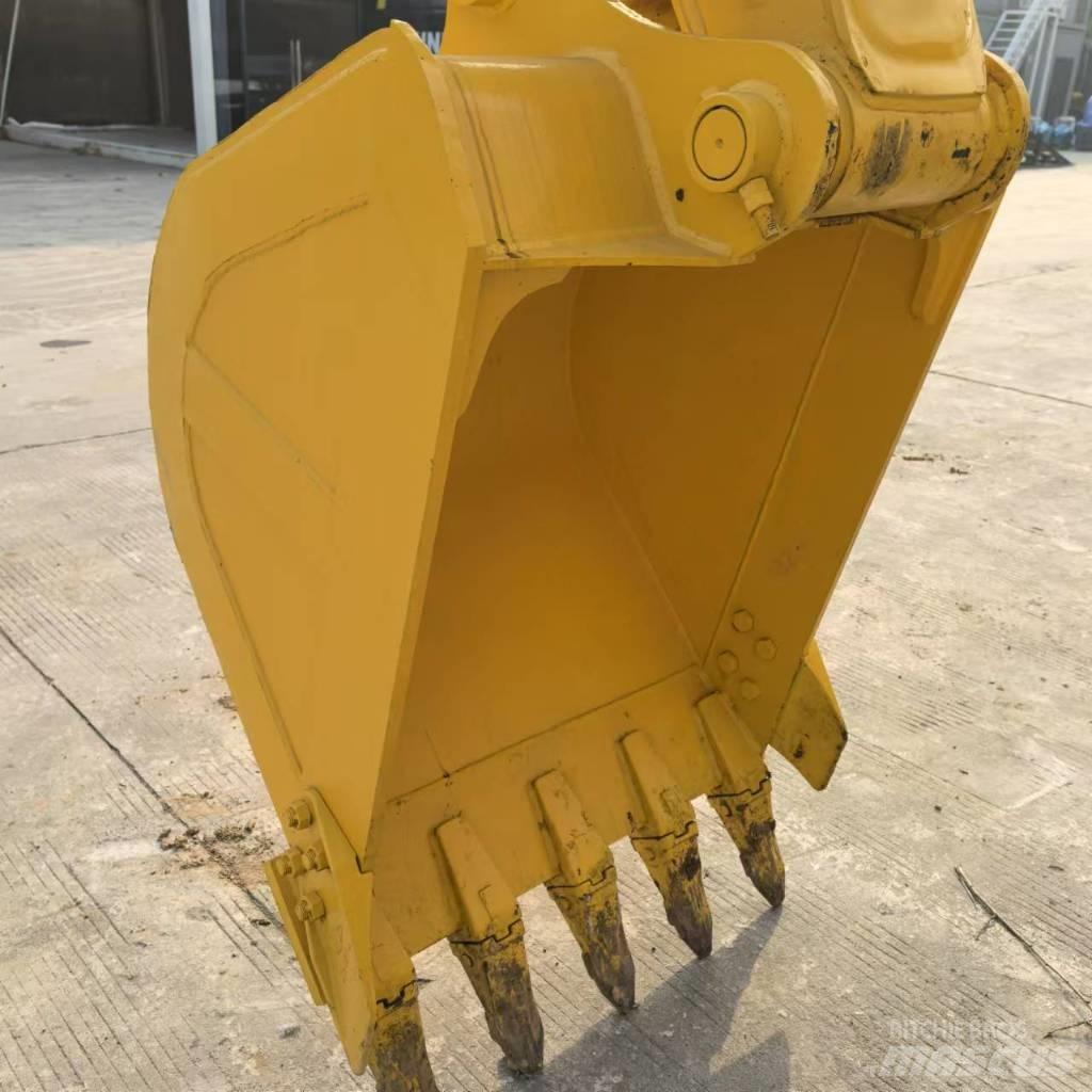 Komatsu PC 130 Escavatori cingolati