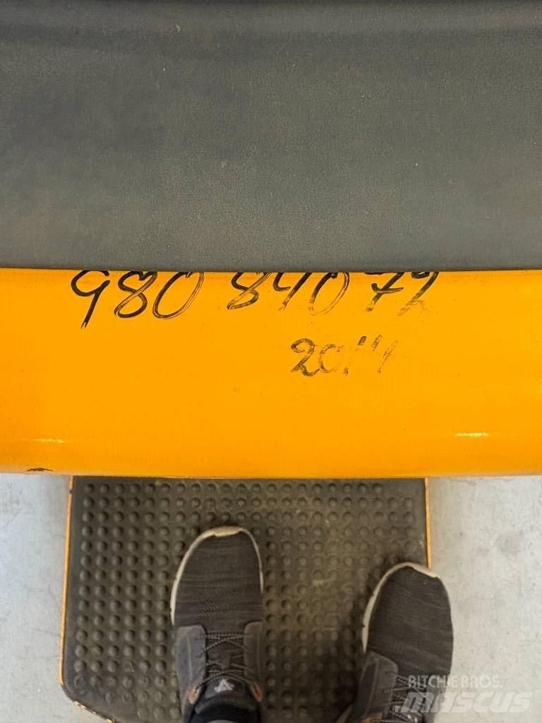 Jungheinrich ERE 225 Carrelli elevatori bassi a piattaforma