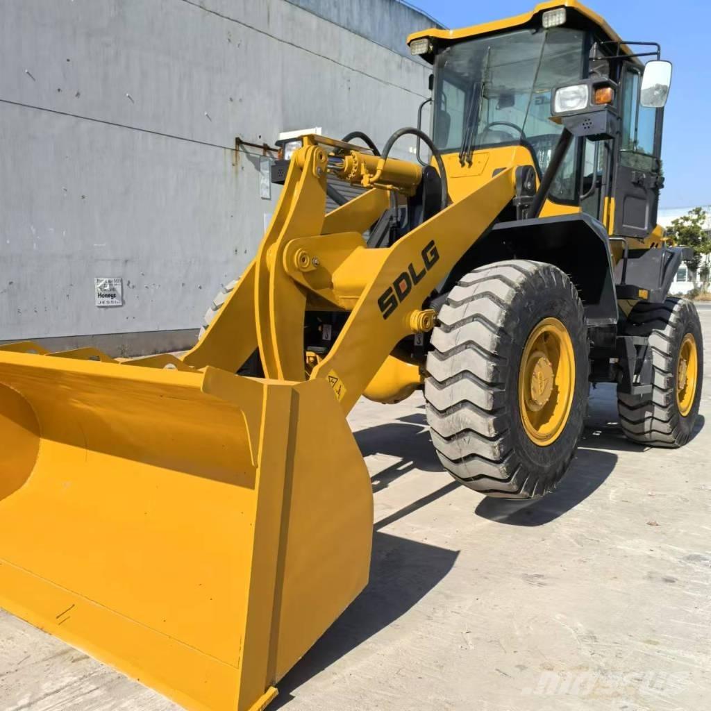 SDLG LG 936 L Pale gommate