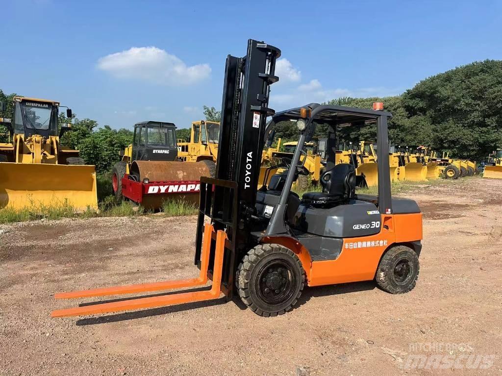 Toyota GENEO 30 Carrelli elevatori diesel