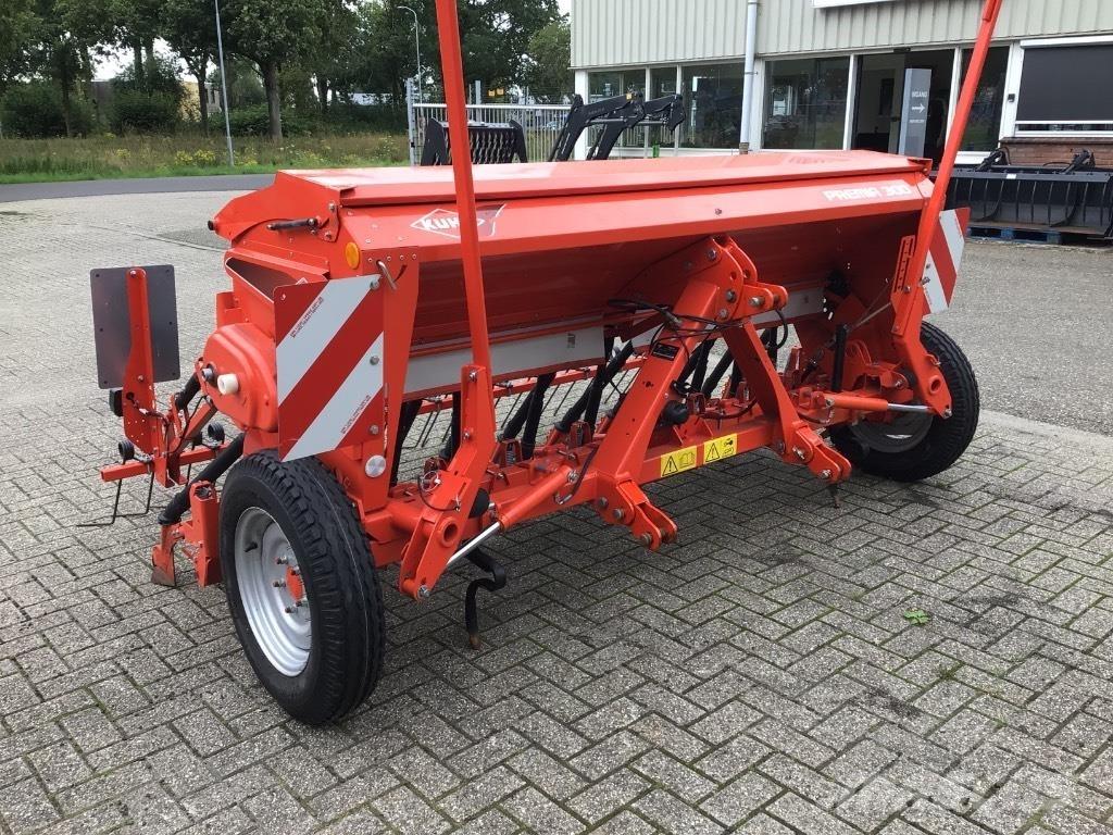 Kuhn Premia 300 Perforatrici