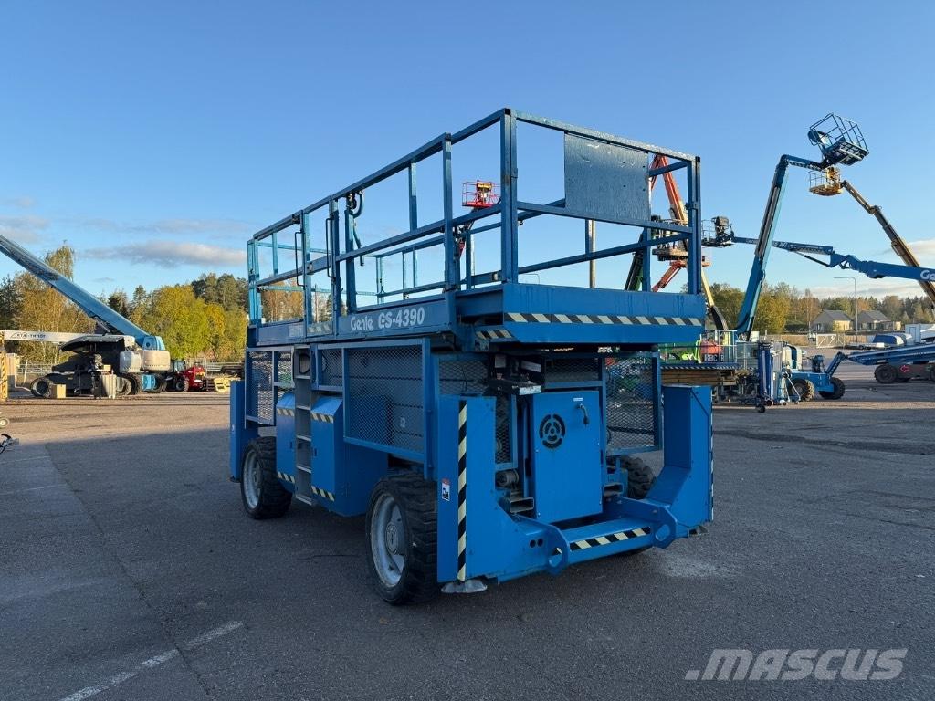 Genie GS 4390 Piattaforme a pantografo