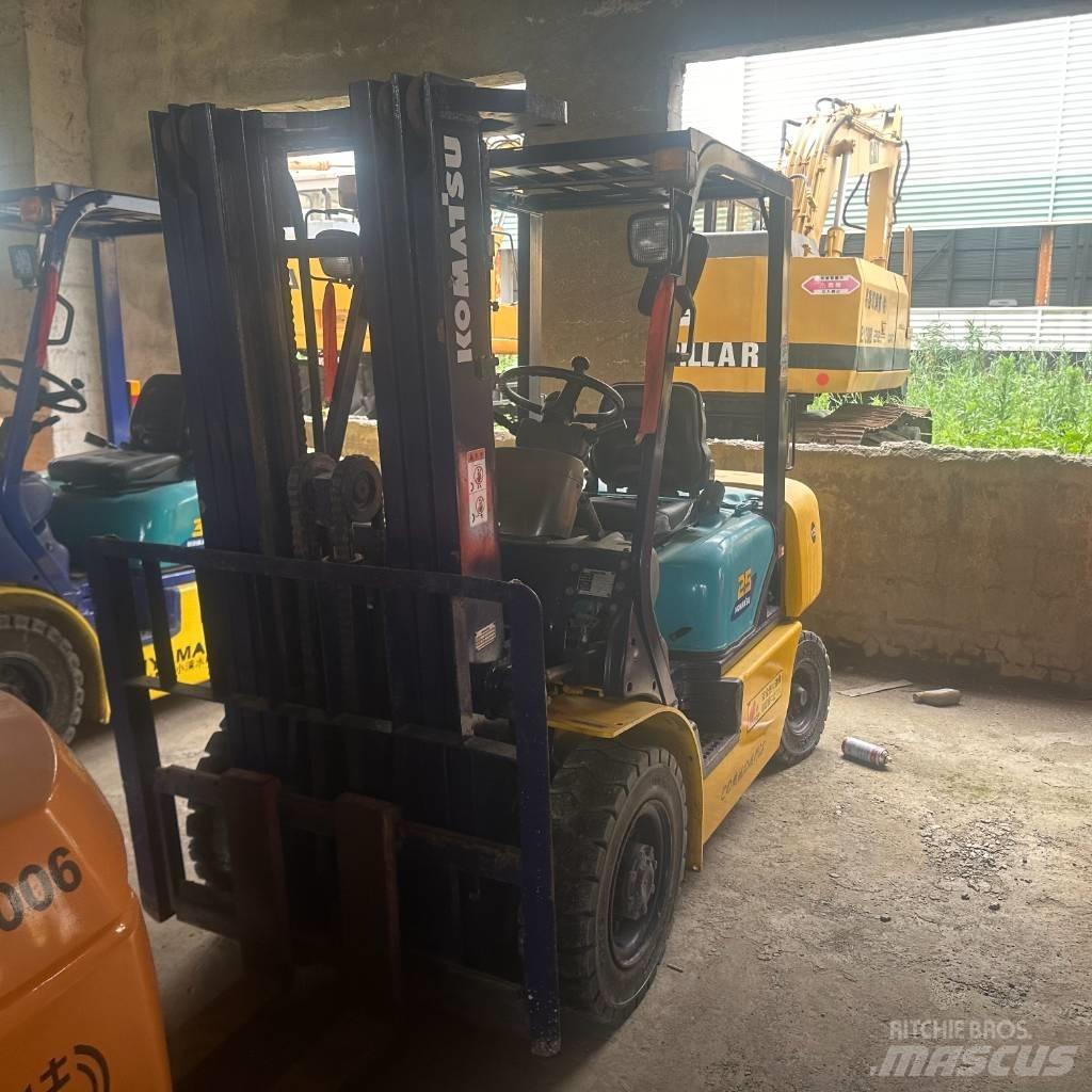 Komatsu F25T-14 Carrelli elevatori diesel