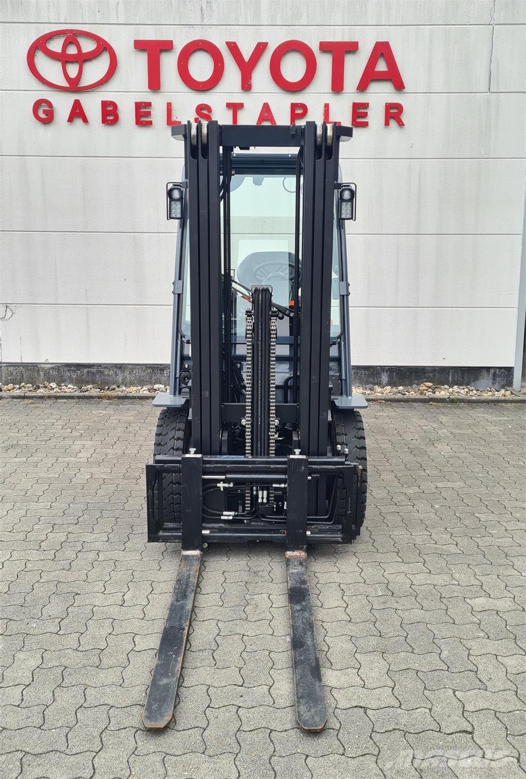 Toyota 52-8FDF25 Carrelli elevatori diesel