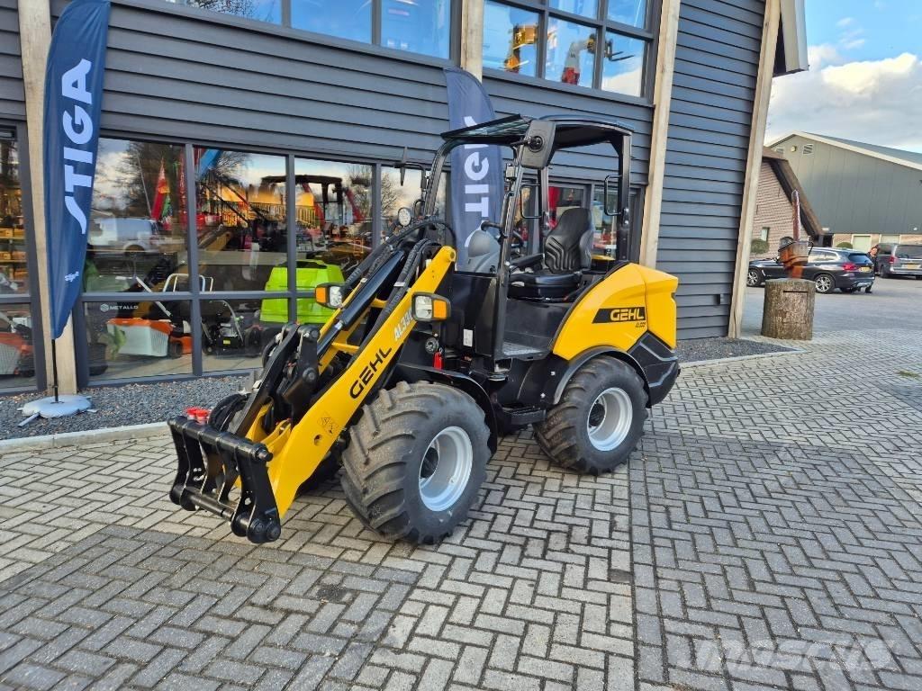 Gehl AL330 Mini pale