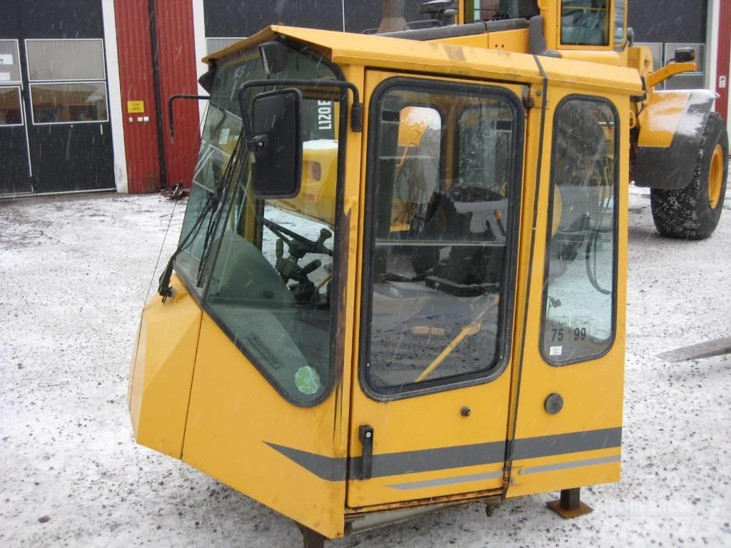 Zettelmeyer 802SI Cabine e interni