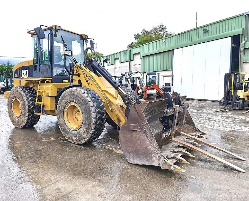 CAT 930 G Pale gommate