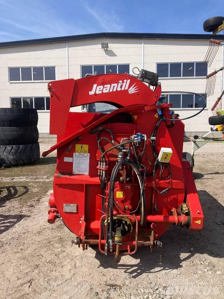 Jeantil PR 2000 Trinciatrici, tagliatrici e srotolatrici per balle