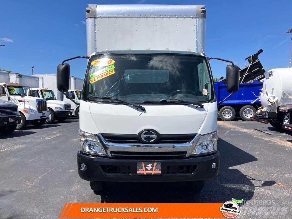 Hino 195 Camion cassonati