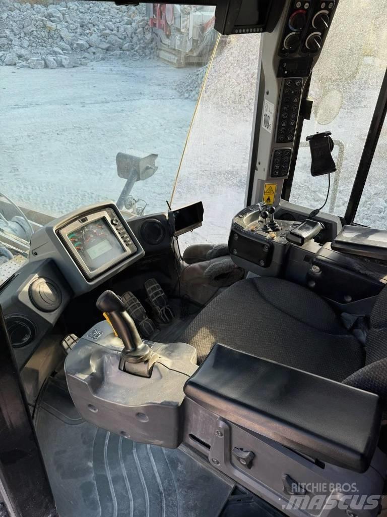 CAT 980 K Pale gommate
